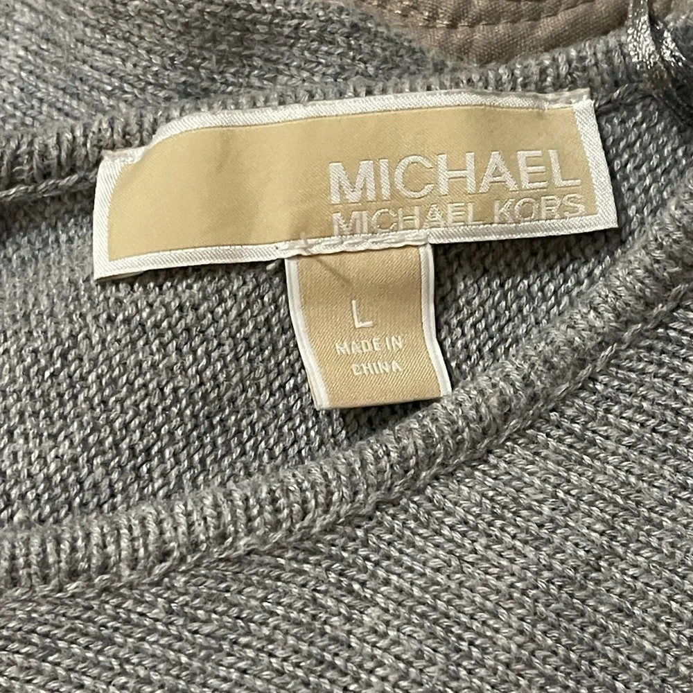 Sweater - Picture 3 of 3